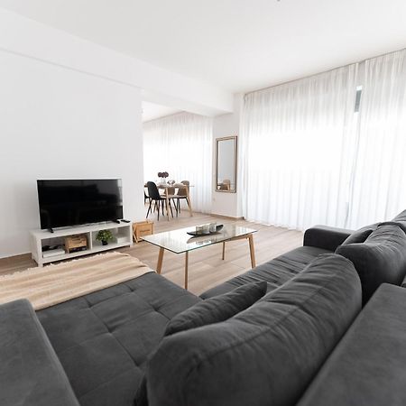 Stylish Spacious Apartment In Palaio Faliro Atena Exterior foto