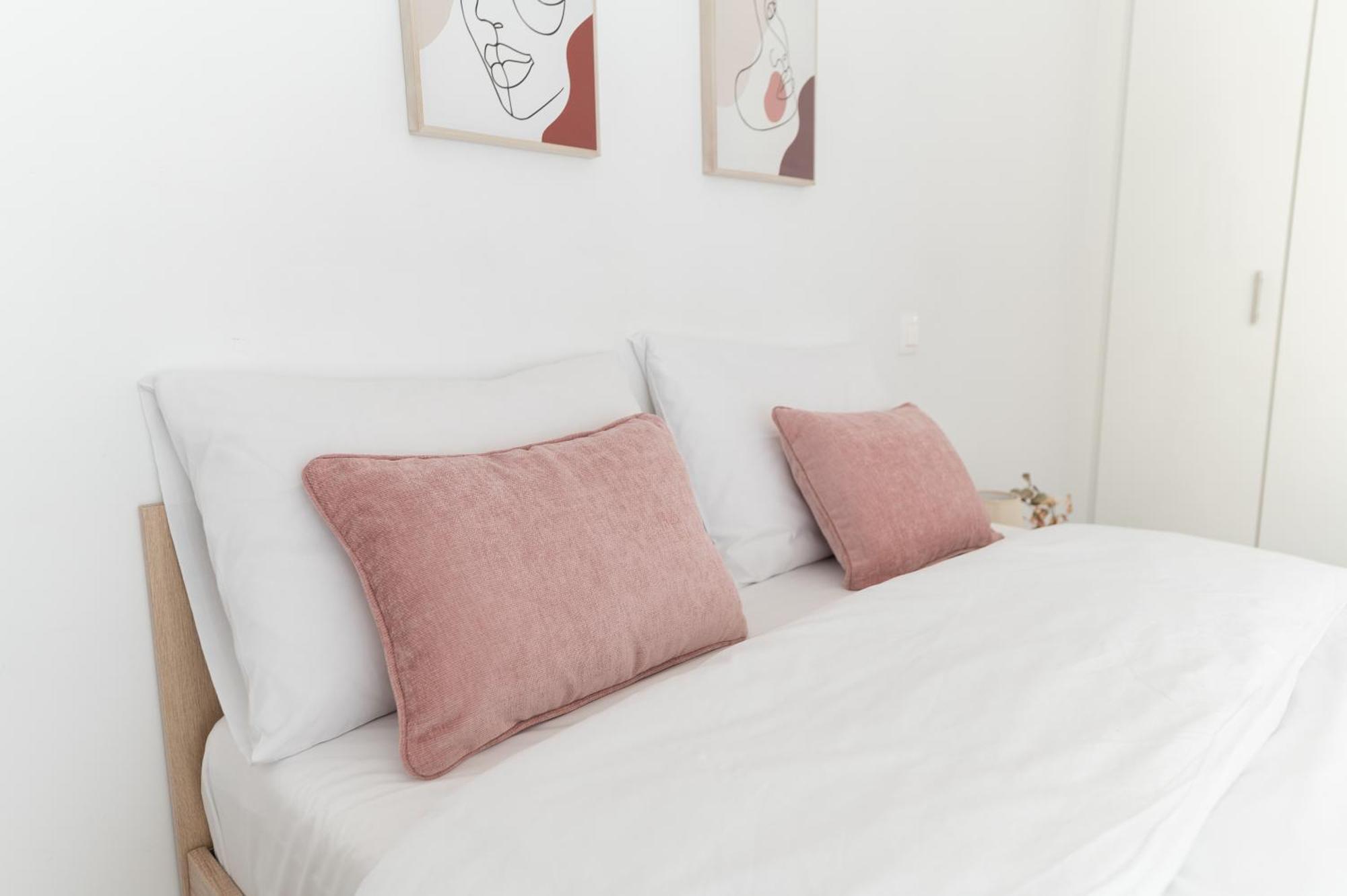 Stylish Spacious Apartment In Palaio Faliro Atena Exterior foto