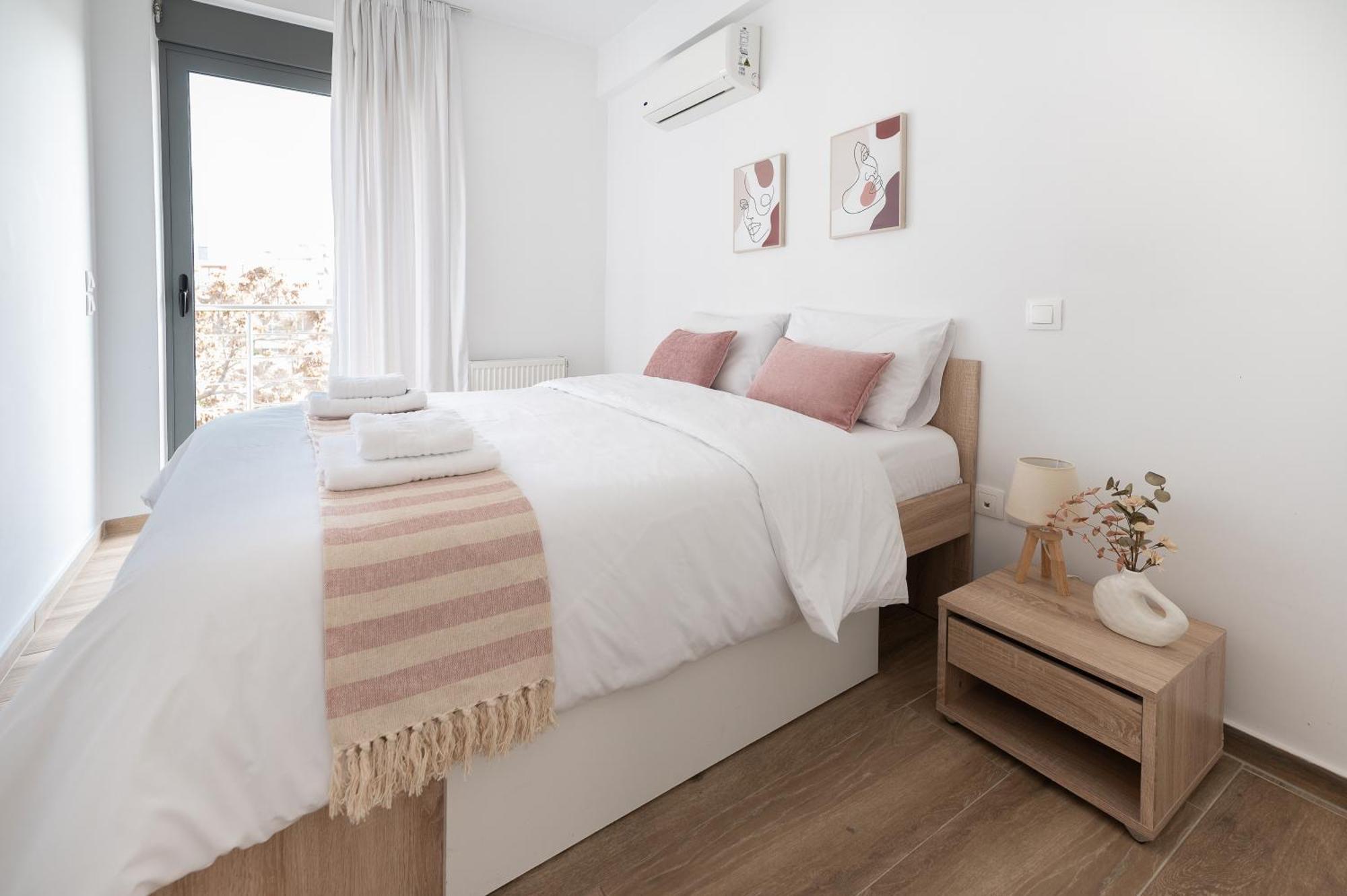 Stylish Spacious Apartment In Palaio Faliro Atena Exterior foto